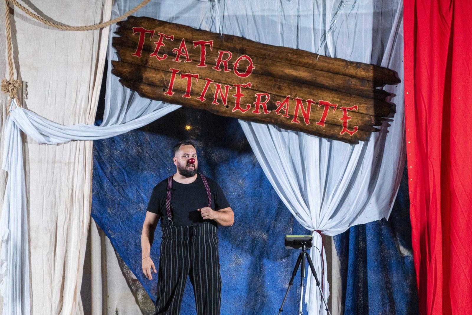 Spettacolo itinerante di Teatro Che Pazzia